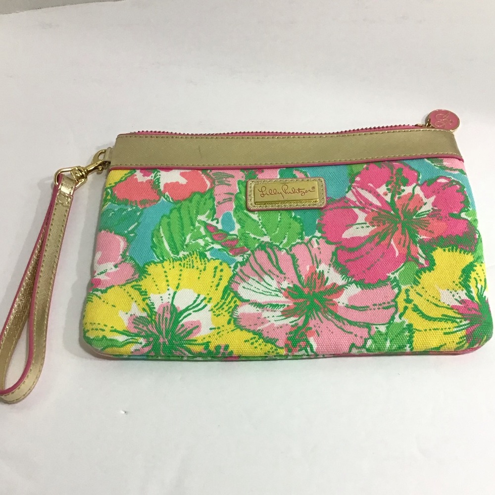 Lilly Purlitzer Wristlet NWOT